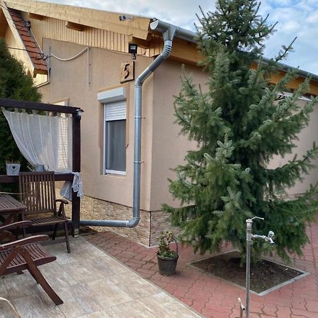 Mandi Apartman Veresegyház Εξωτερικό φωτογραφία